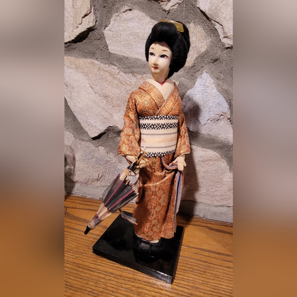 Antique cloth Geisha doll silk face